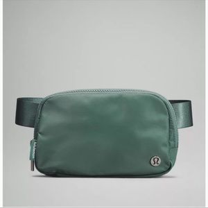 NWT Lululemon Everywhere Belt Bag in Tidewater Teal